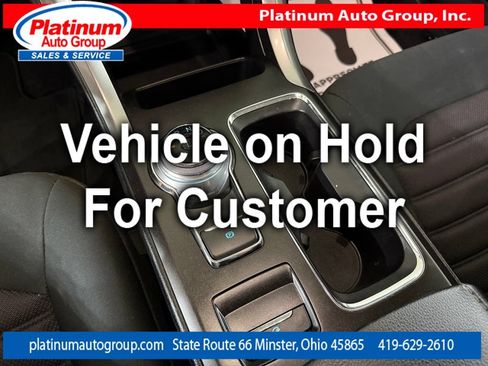Used 2017 Ford Fusion SE w/ Fusion SE Technology Package FWD image 21