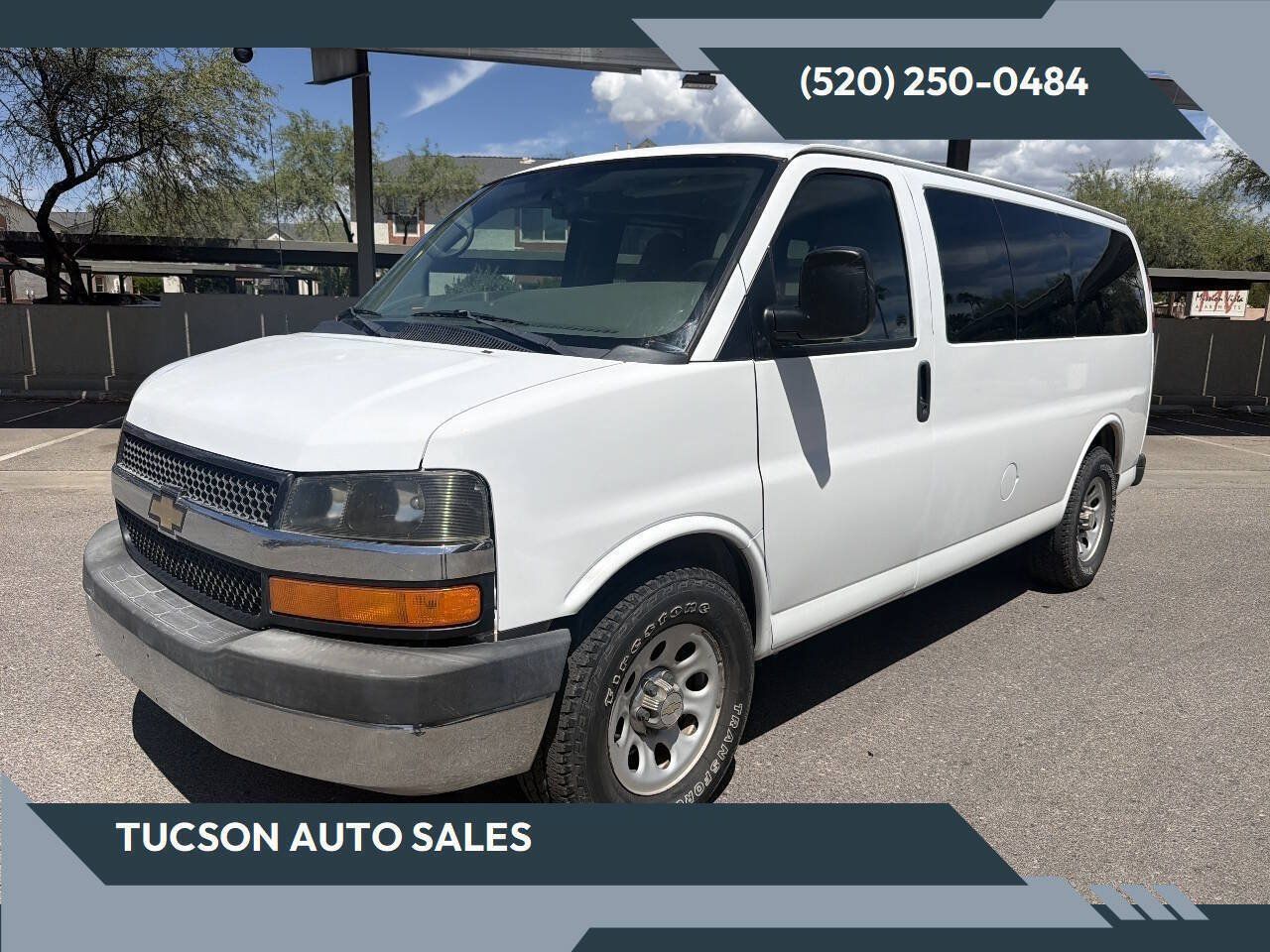 Used 2011 Chevrolet Express 1500 LT w/ LT Preferred Equipment Group RWD image 1