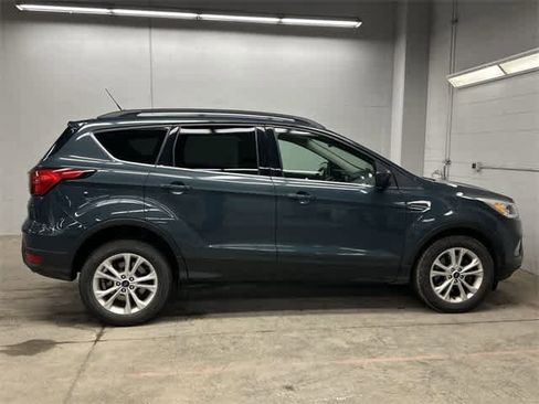 Used 2019 Ford Escape SEL image 3