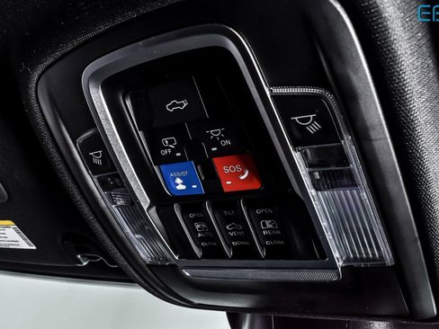 Used 2023 RAM 2500 Limited image 27