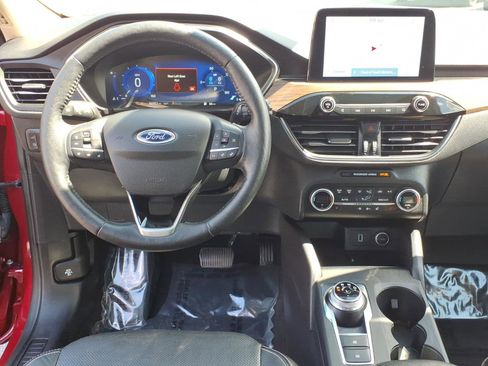 Used 2020 Ford Escape Titanium w/ Titanium Premium Package 2.0 AWD/4WD image 11