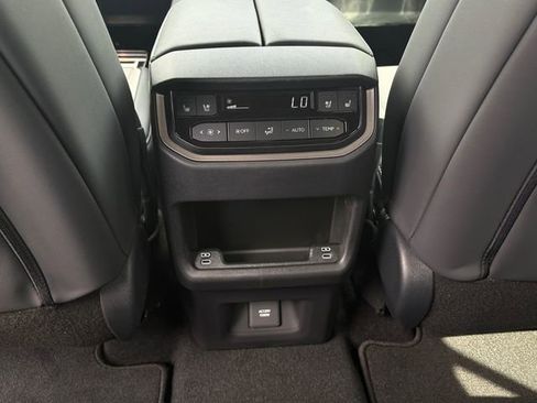 New 2026 Lexus TX 500h AWD image 20