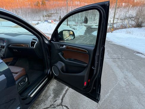 Used 2016 Audi Q5 2.0T Premium Plus w/ Technology Package image 15