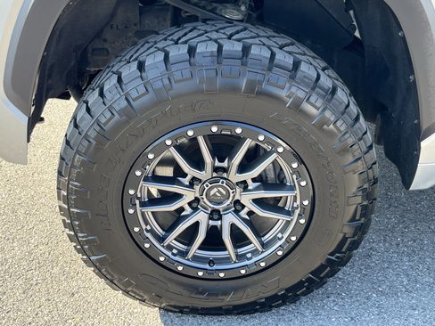 Used 2023 Toyota Tundra SR5 w/ SR5 Convenience Package AWD/4WD image 11