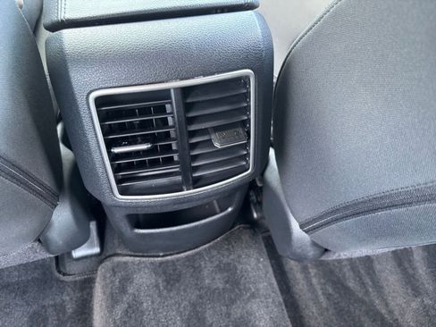 Used 2025 Kia Sportage LX FWD image 22