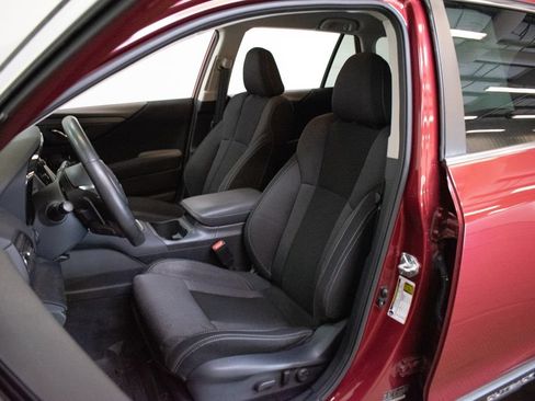 Used 2022 Subaru Outback Premium AWD/4WD image 19