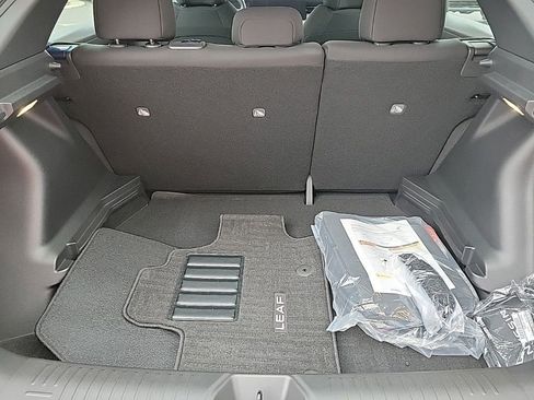 New 2026 Nissan Leaf image 16