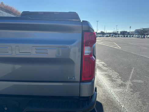 Used 2019 Chevrolet Silverado 1500 LT Trail Boss image 7