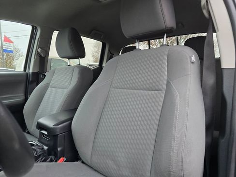 Used 2022 Toyota Tacoma SR5 image 24