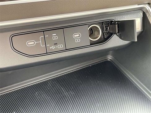 New 2026 Kia Carnival LX image 36