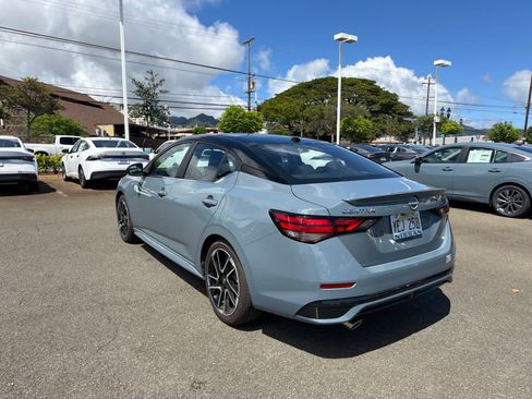 Used 2025 Nissan Sentra SR FWD image 4