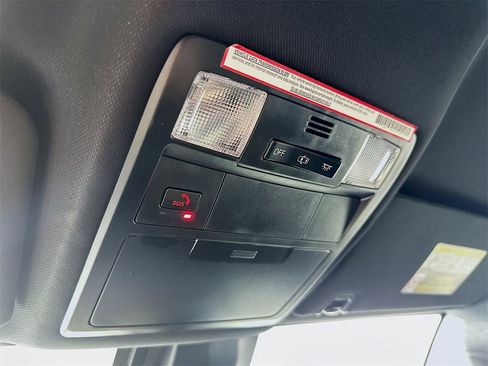 Used 2023 Toyota Tacoma TRD Sport image 32