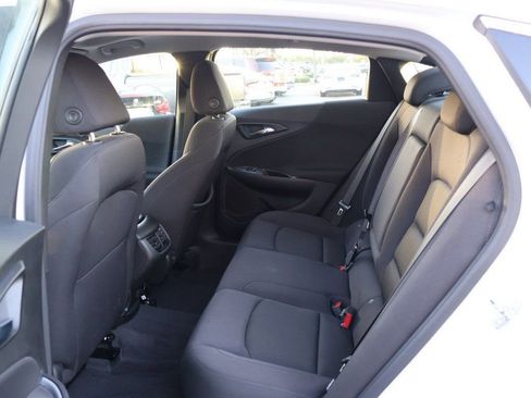 Used 2024 Chevrolet Malibu LT image 37