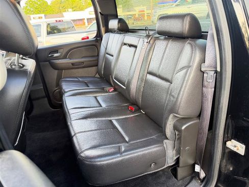 Used 2014 Chevrolet Silverado 2500 LTZ w/ LTZ Plus Package AWD/4WD image 22