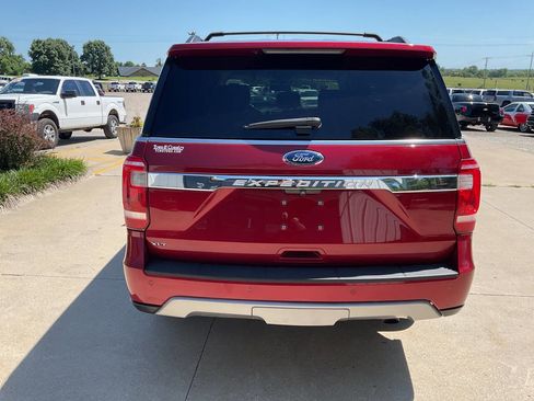 Used 2019 Ford Expedition XLT w/ Equipment Group 202A image 8