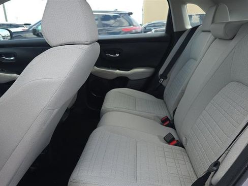 Used 2025 Honda HR-V LX image 9