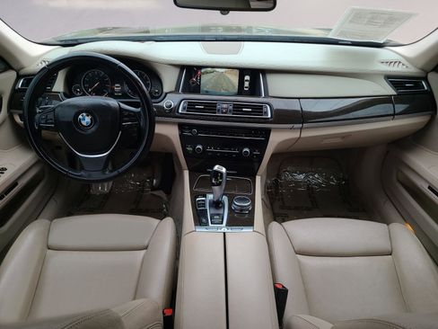 Used 2015 BMW 750i 4dr Sdn ALPINA B7 SWB RWD image 17