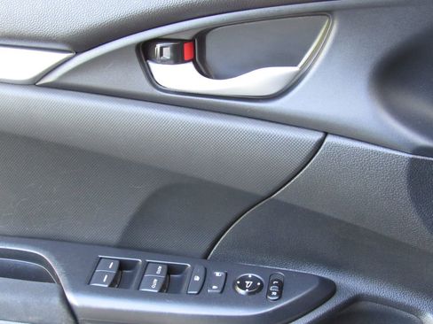 Used 2020 Honda Civic LX image 29