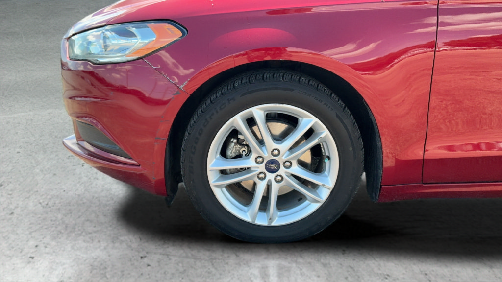Used 2018 Ford Fusion SE w/ Fusion SE Technology Package FWD image 26