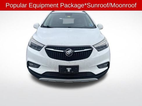 Used 2018 Buick Encore Essence AWD/4WD image 2
