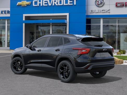 New 2026 Chevrolet Trax LT FWD image 3