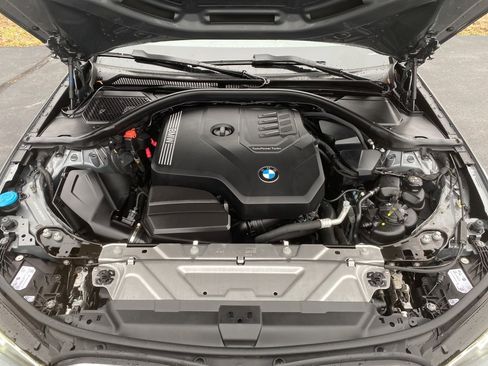 Used 2023 BMW 330i Sedan w/ Premium Package image 18