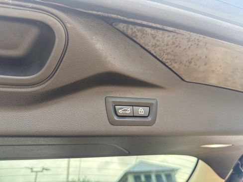 Used 2020 BMW X7 xDrive40i w/ Cold Weather Package image 20