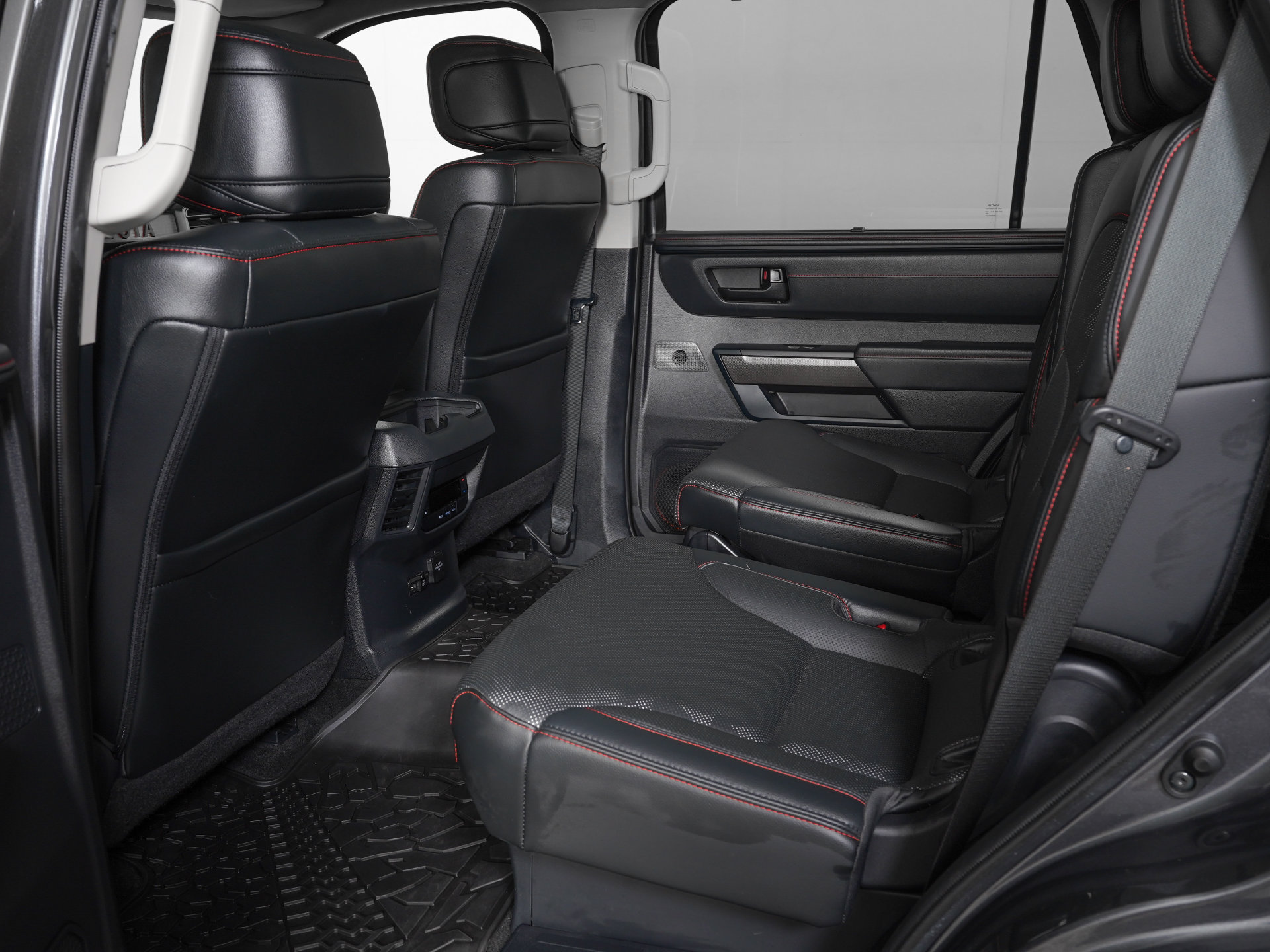Used 2023 Toyota Sequoia TRD Pro AWD/4WD image 14