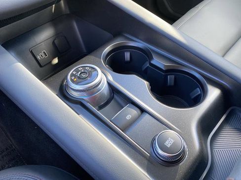 New 2026 Ford Explorer Active w/ Active Comfort Package image 20