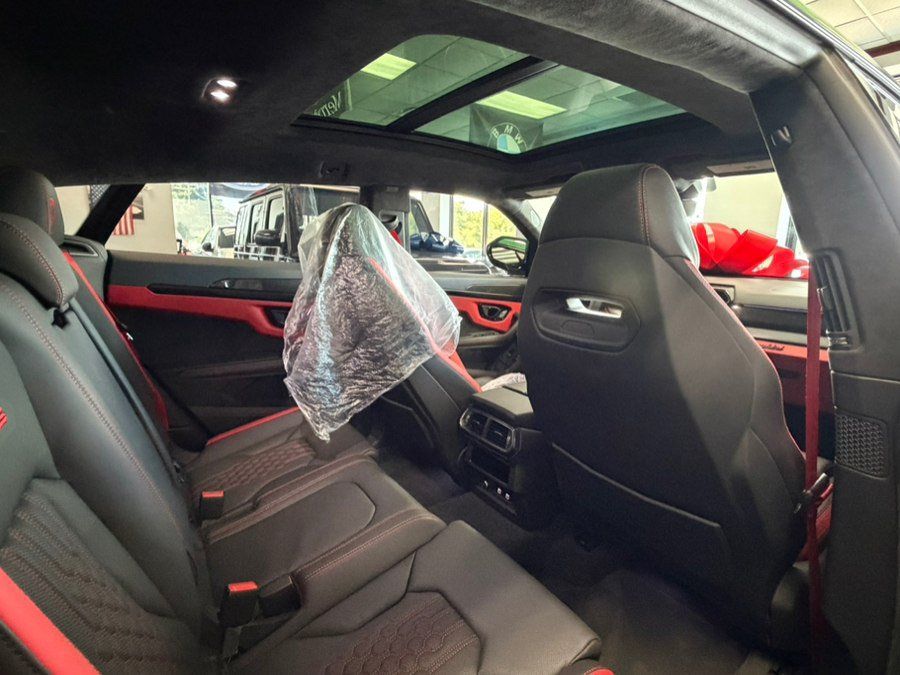 Used 2023 Lamborghini Urus S AWD/4WD image 44