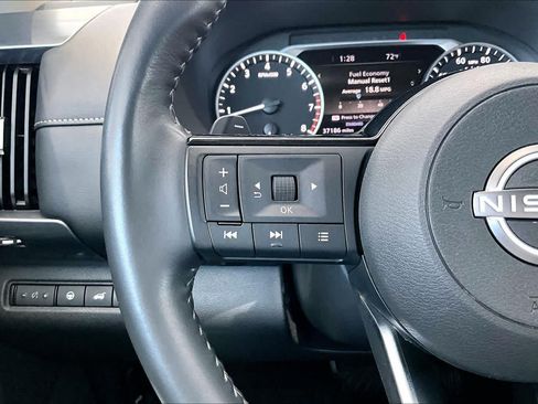 Used 2023 Nissan Pathfinder SL FWD image 24