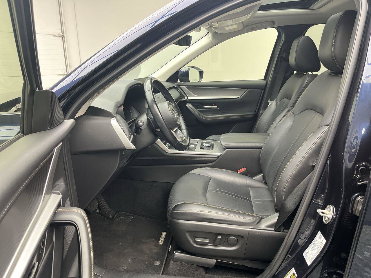 Certified 2024 MAZDA CX-90 3.3 Turbo w/ Preferred Plus AWD/4WD image 3
