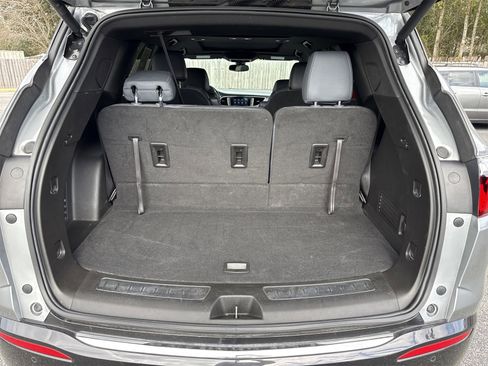 Used 2023 Buick Enclave Essence w/ Experience Buick Package image 30