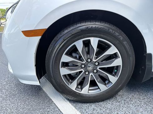 Certified 2024 Honda Odyssey EX-L image 28