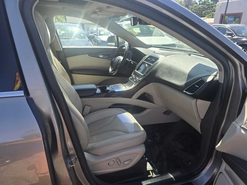 Used 2016 Lincoln MKX Reserve w/ Climate Package AWD/4WD image 29