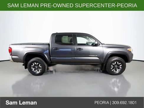 Used 2018 Toyota Tacoma TRD Off-Road image 8