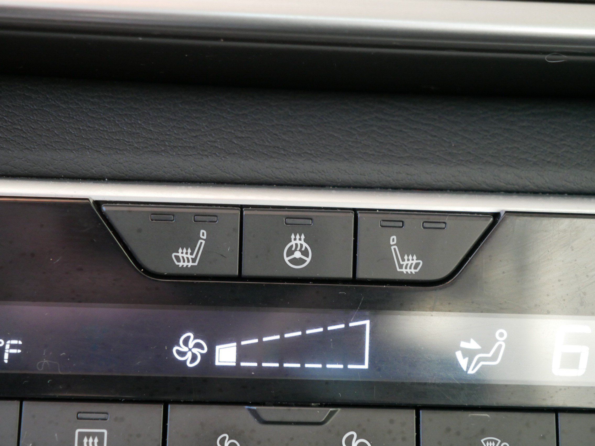 Used 2021 Nissan Altima 2.5 Platinum AWD/4WD image 32