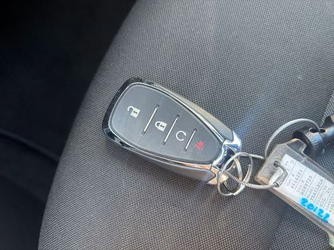 Used 2025 Chevrolet TrailBlazer LT w/ Driver Confidence Package image 22