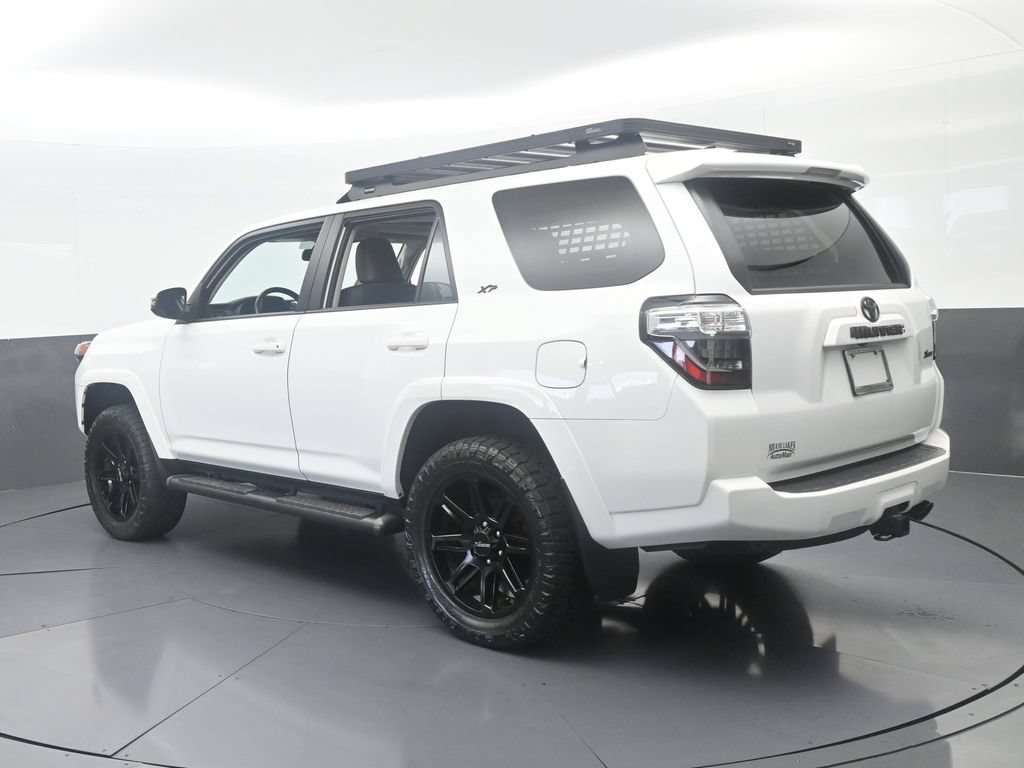 Used 2024 Toyota 4Runner SR5 Premium w/ Moonroof Package AWD/4WD image 4