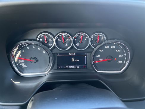 Used 2021 Chevrolet Tahoe Z71 w/ Z71 Signature Package image 21