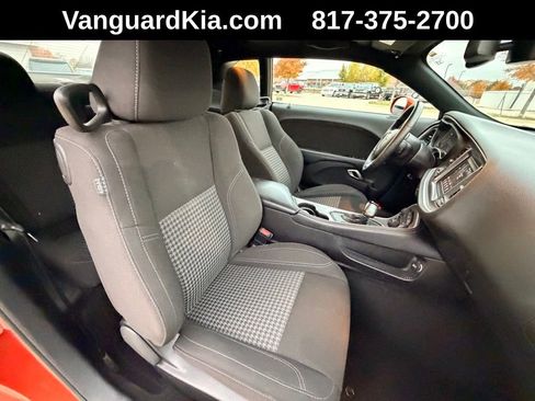 Used 2021 Dodge Challenger SXT w/ Blacktop Package image 27