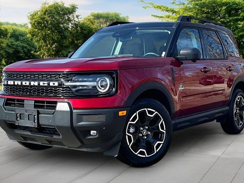 Certified 2025 Ford Bronco Sport Outer Banks w/ Outer Banks Tech Package+ image 11