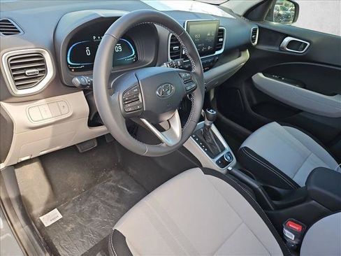 New 2026 Hyundai Venue SEL FWD image 3