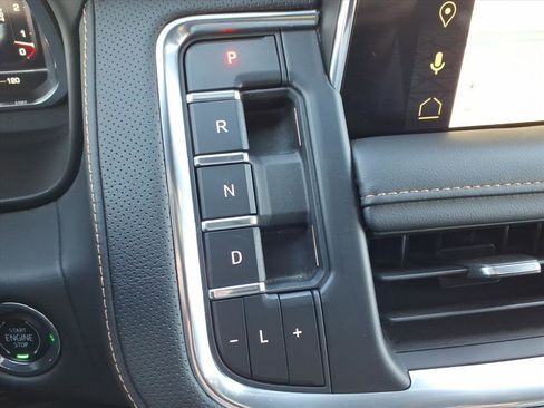 Used 2023 GMC Yukon XL AT4 w/ AT4 Premium Plus Package image 23