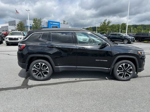 Used 2022 Jeep Compass Limited w/ Sun and Sound Group AWD/4WD image 8