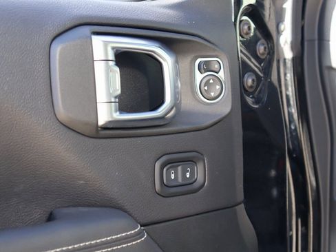 Used 2023 Jeep Wrangler Unlimited Sahara w/ Cold Weather Group image 21