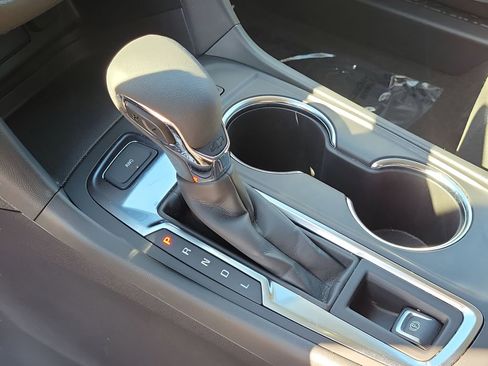 Used 2024 Chevrolet Equinox LT image 21