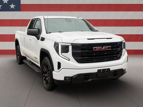 Used 2024 GMC Sierra 1500 Elevation w/ Preferred Package AWD/4WD image 2