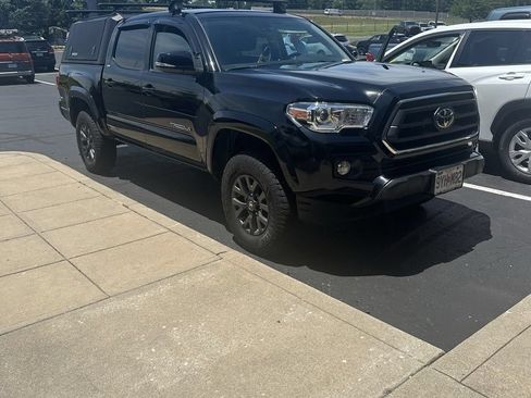 Used 2023 Toyota Tacoma SR5 w/ Technology Package AWD/4WD image 1
