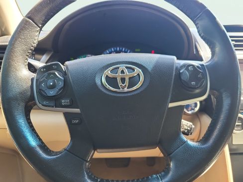 Used 2012 Toyota Camry XLE w/ Leather Pkg FWD image 26
